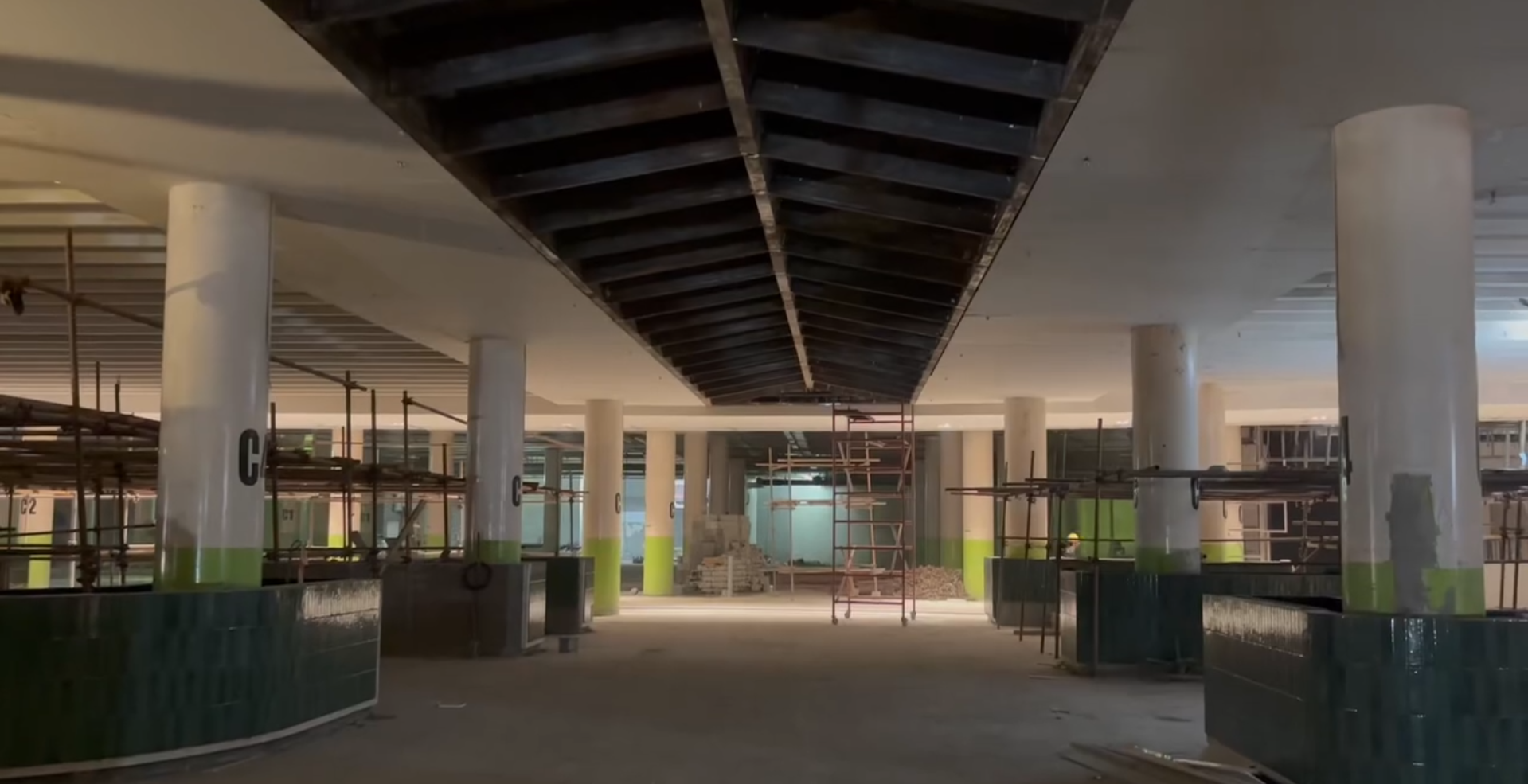 Packages Mall Lahore (green parking area)- gypsum ceilling