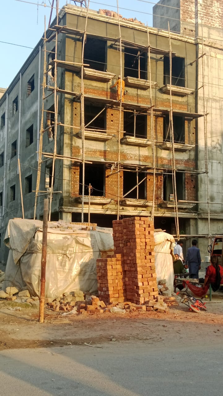 260 L  joher town near emporium mall